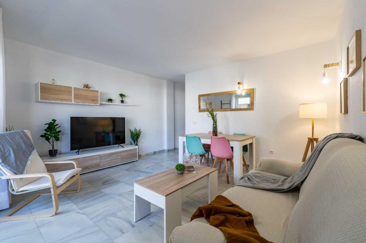 Paseo Marítimo Rey de España esquina Lope de Vega 1 dormitorio más sofá cama salón y cama supletoria Fuengirola Exterior foto