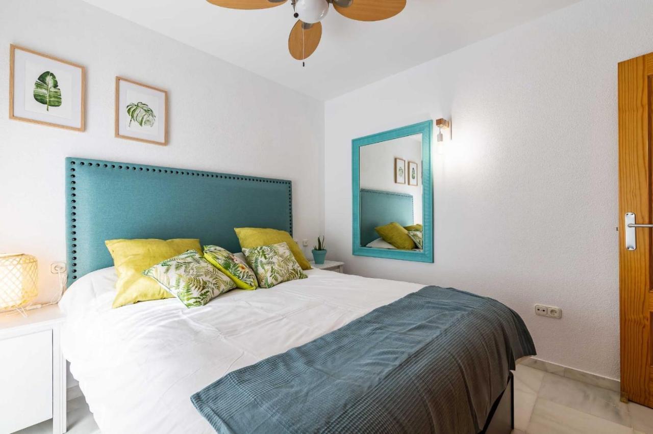 Paseo Marítimo Rey de España esquina Lope de Vega 1 dormitorio más sofá cama salón y cama supletoria Fuengirola Exterior foto